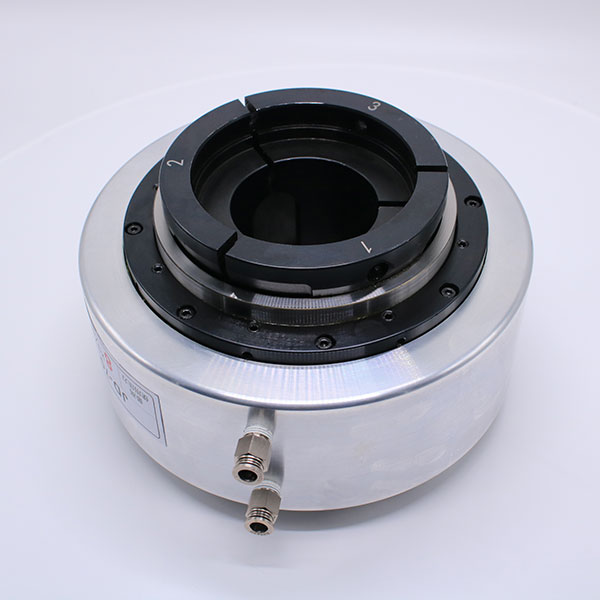 70型三爪四爪氣動(dòng)卡盤(pán) 激光切管機(jī)卡盤(pán) 封口機(jī)卡盤(pán)